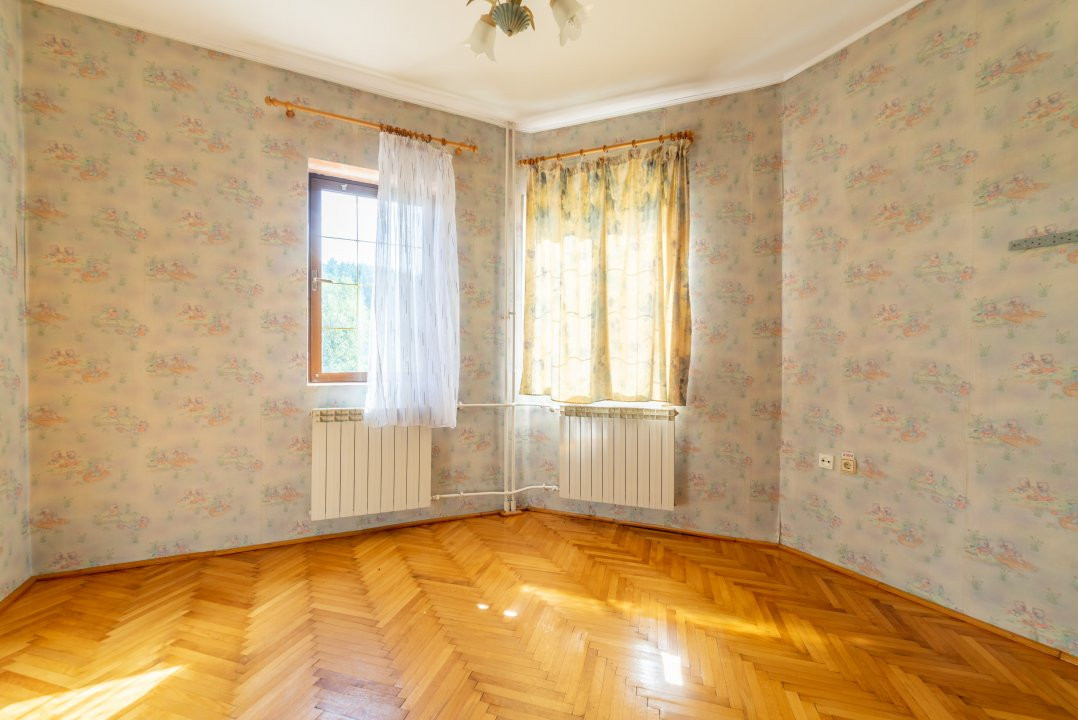 Vila spațioasă + teren 1500 mp, Bascov- Județ Arges 