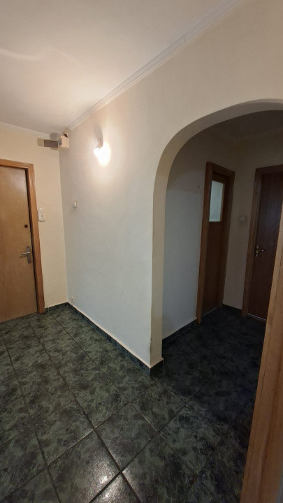Apartament 3 camere Exercitiu parter inalt vedere bilaterala