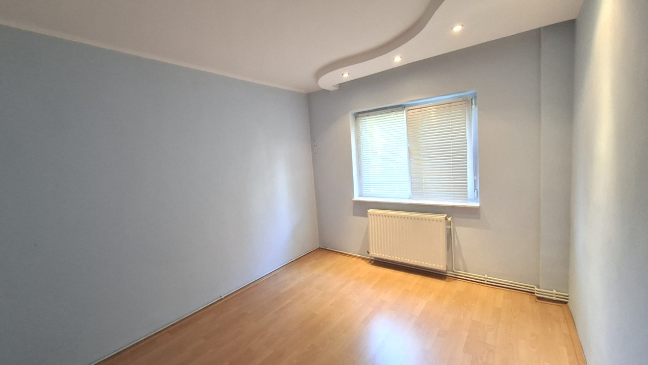 Apartament 3 camere Exercitiu parter inalt vedere bilaterala