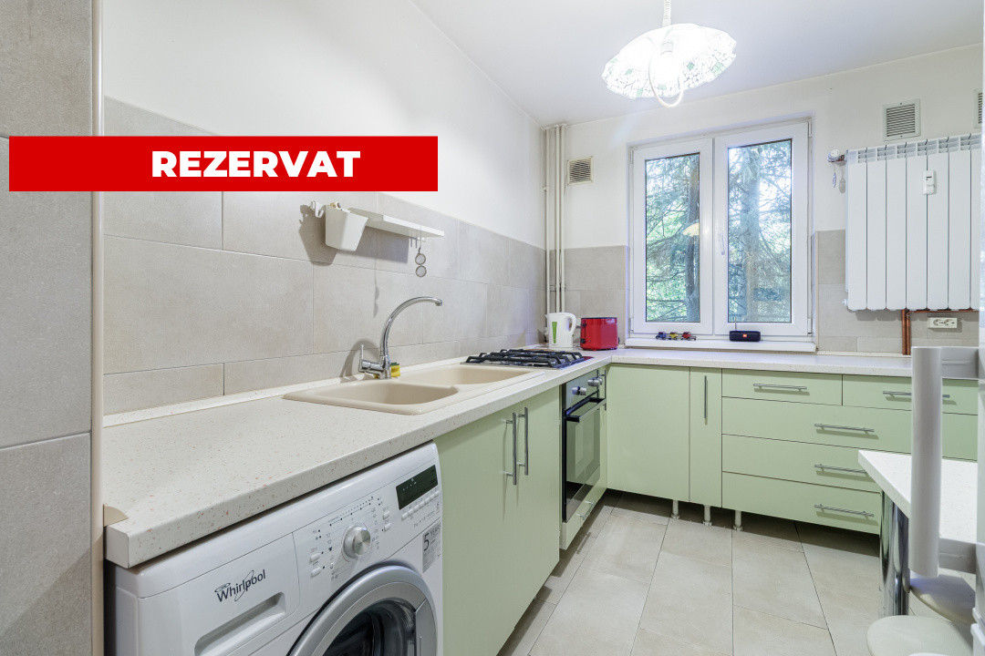 3 camere etaj 1 din 4 Parcul Moghioros