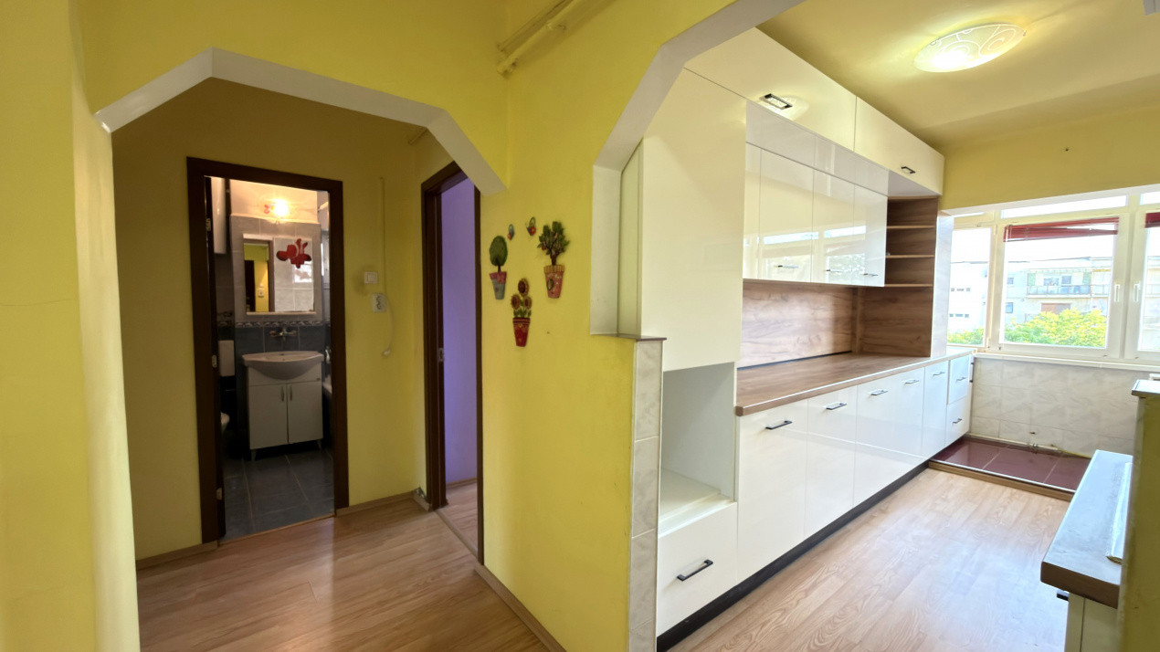Apartament 2 camere Etaj III Carei-Str. M.Viteazul Nr.19, Vizavi Kaufland