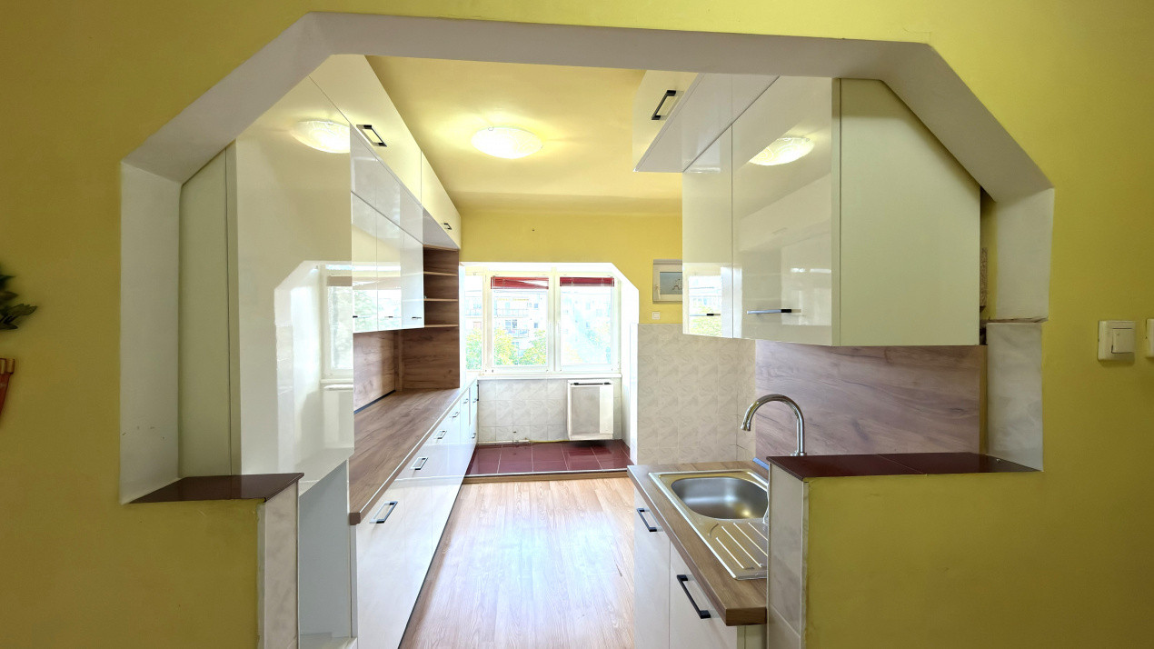 Apartament 2 camere Etaj III Carei-Str. M.Viteazul Nr.19, Vizavi Kaufland