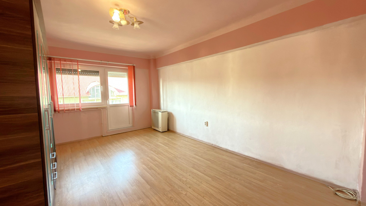 Apartament 2 camere Etaj III Carei-Str. M.Viteazul Nr.19, Vizavi Kaufland