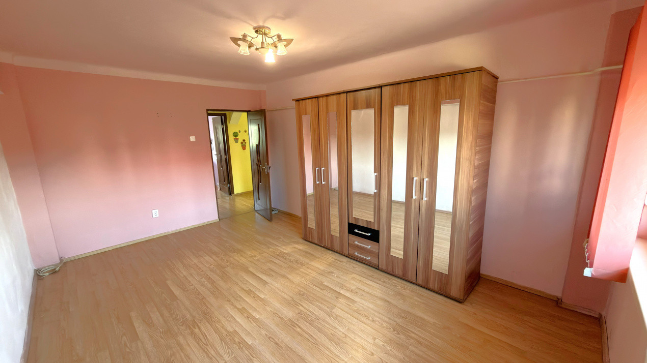 Apartament 2 camere Etaj III Carei-Str. M.Viteazul Nr.19, Vizavi Kaufland