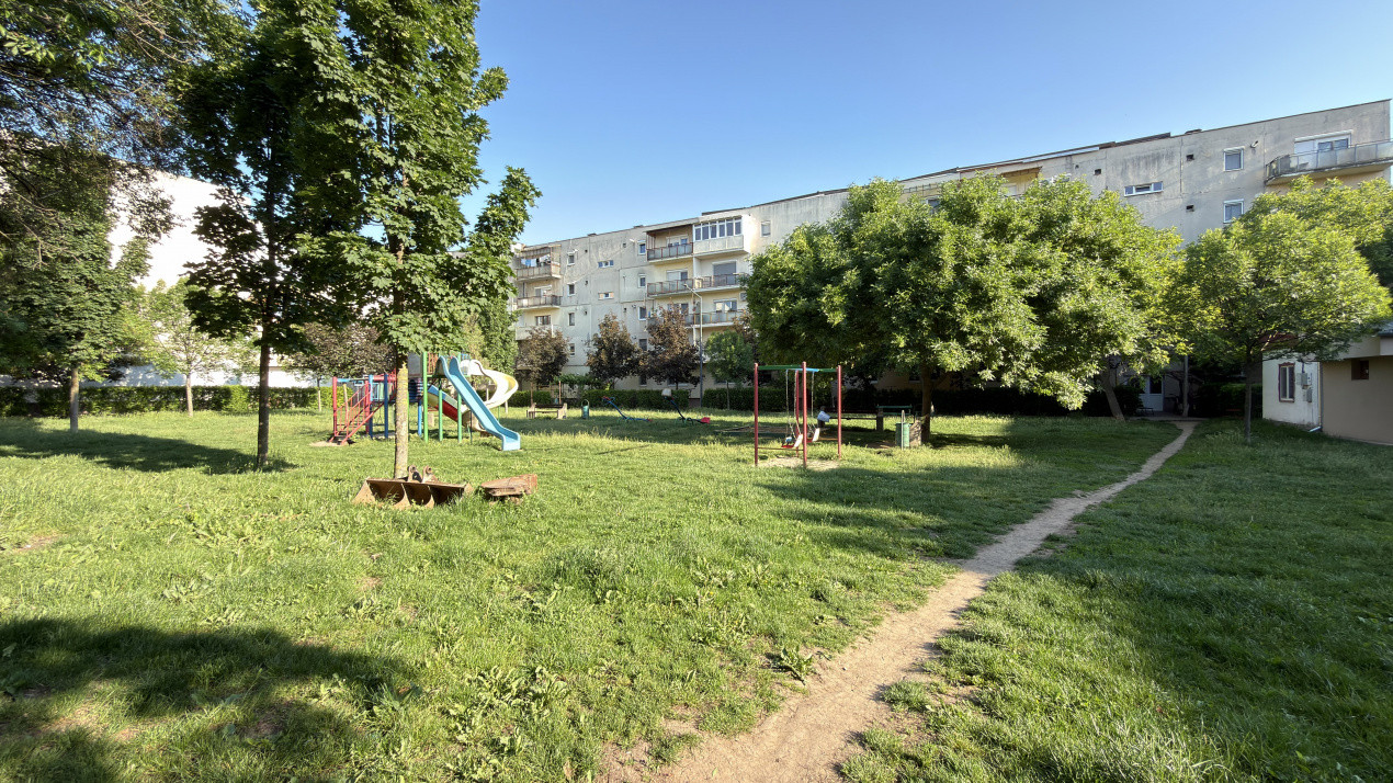 Apartament 2 camere Etaj III Carei-Str. M.Viteazul Nr.19, Vizavi Kaufland