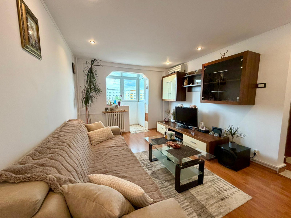  2 camere decomandat | Renovat | Loc de parcare inclus – Codrii Neamtului