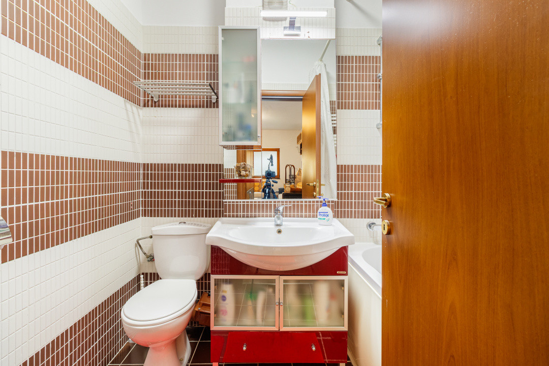 Apartament 3 camere la parter, cu gradina proprie, Otopeni