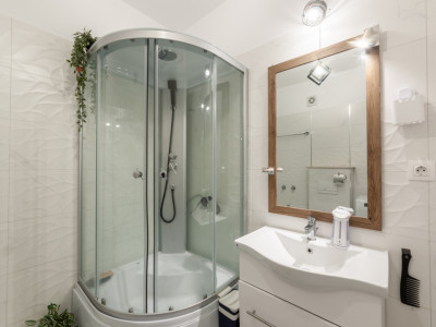 PRIMA INCHIRIERE/RENOVAT – 2 camere modern, luminos, 56mp – Titulescu