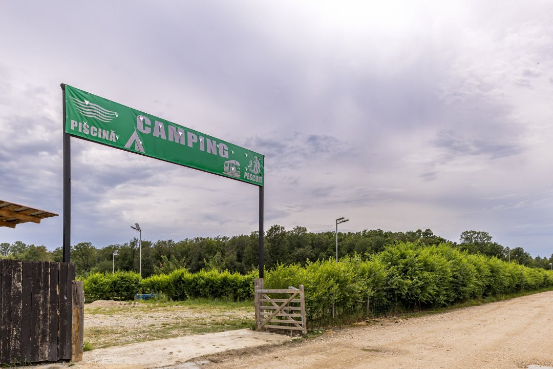 AFACERE FUNCTIONALA - MOTEL, PARCARE TIRURI, CAMPING cu piscina si lacuri