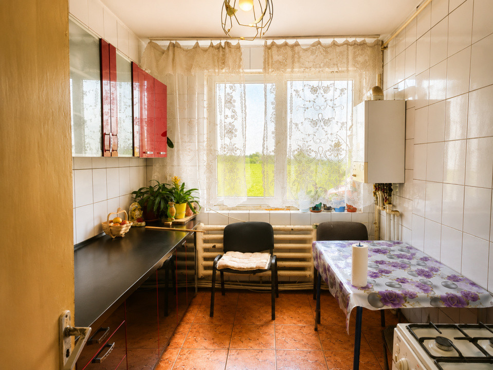 Apartament 2 camere de vânzare in Crevedia, Centrala proprie