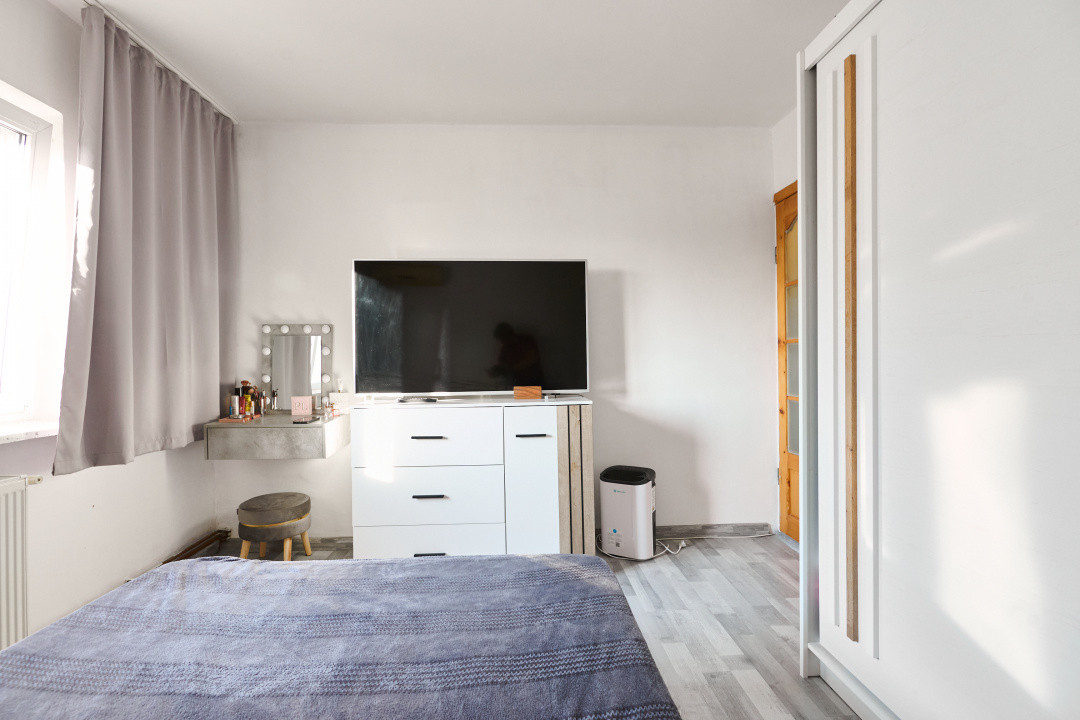 Apartament 2 camere decomandat Pitești zona Popa Șapcă- Sf Vineri!