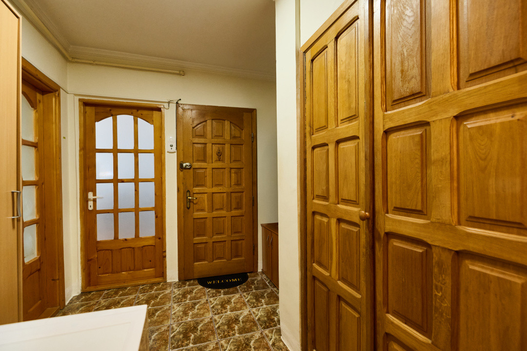 Apartament 2 camere decomandat Pitești zona Popa Șapcă- Sf Vineri!