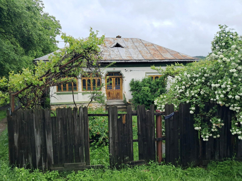 Casă și teren intravilan Polovragi