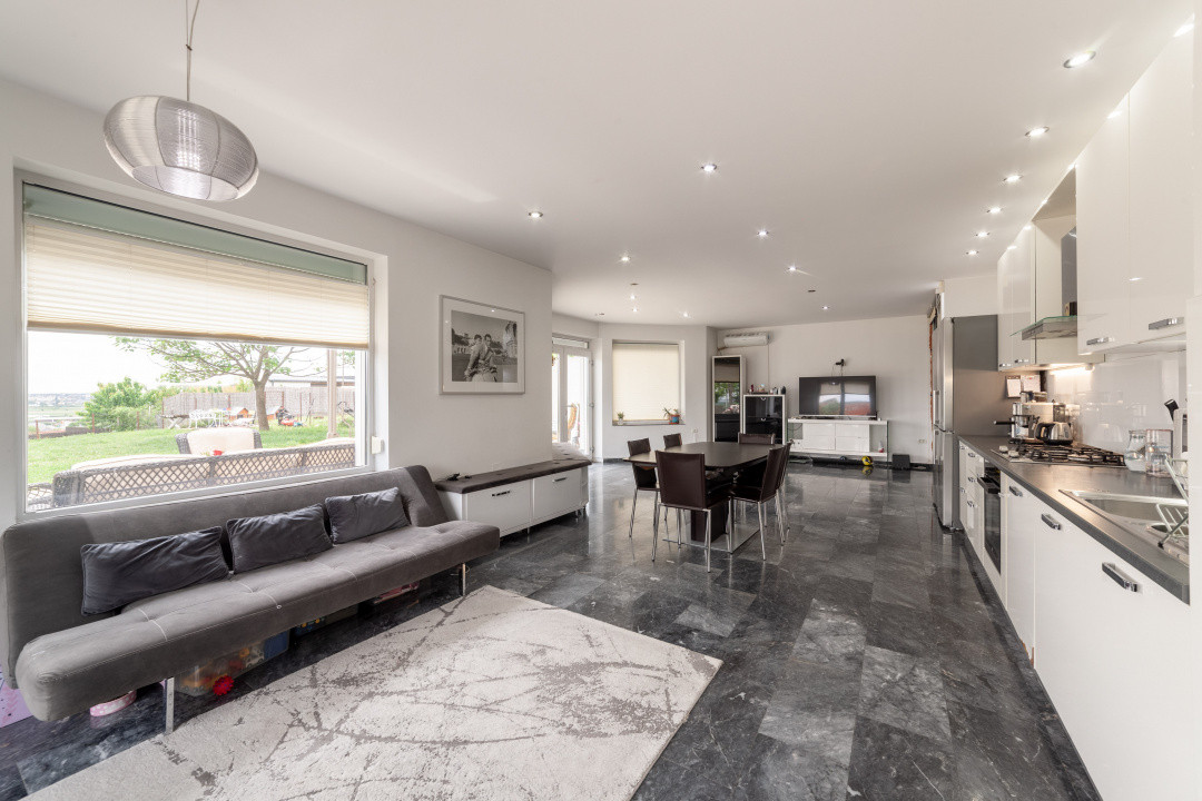 Vila cu autonomie energetica si 1255 mp teren – Stefanestii Noi - 0% comision