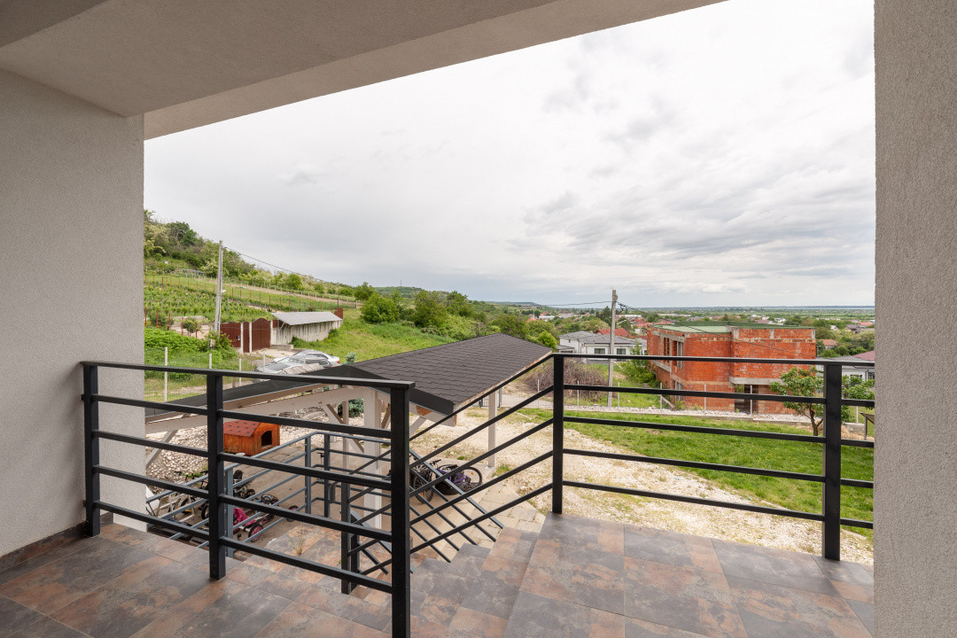 Vila cu autonomie energetica si 1255 mp teren – Stefanestii Noi - 0% comision