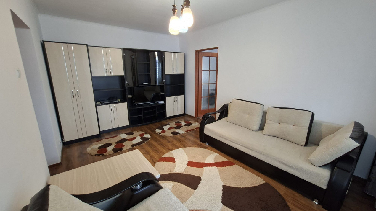 Apartament 2 camere Craiovei etaj 3