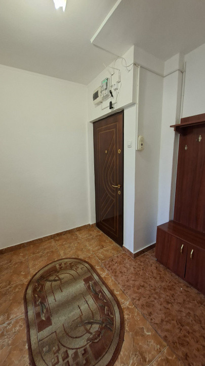 Apartament 2 camere Craiovei etaj 3