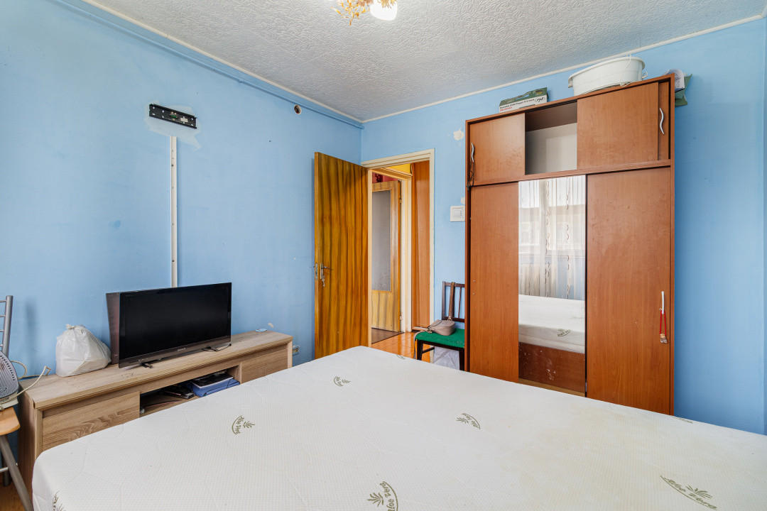 2 camere decomandat, Cimitirul Evreiesc, in plan secundar