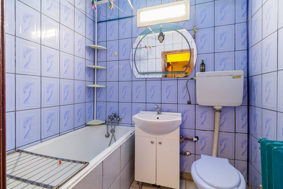 2 camere decomandat, Cimitirul Evreiesc, in plan secundar
