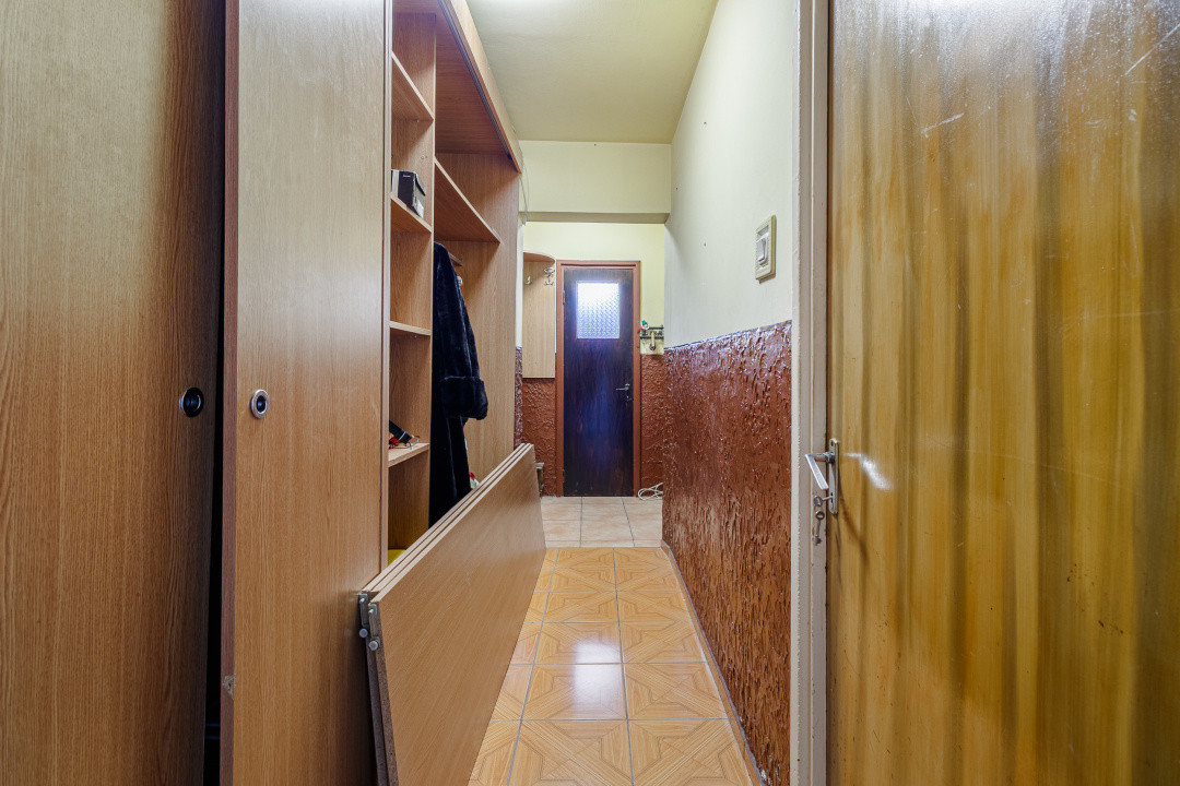 2 camere decomandat, Cimitirul Evreiesc, in plan secundar