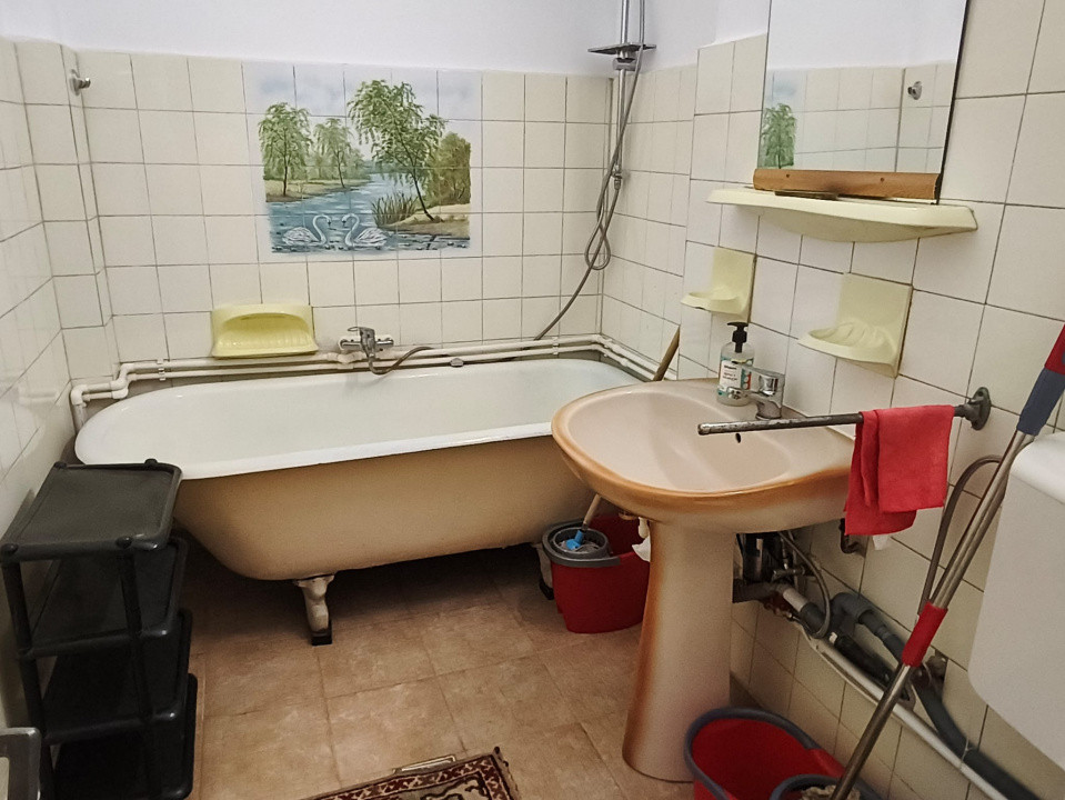 Vânzare apartament 2 camere Central Târgu Jiu etaj 2