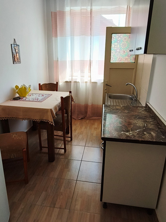 Vânzare apartament 2 camere Central Târgu Jiu etaj 2