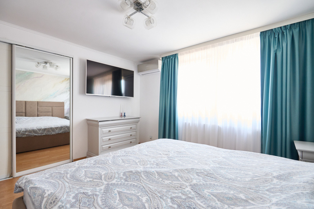 Eremia - Apartament 3 camere + studio | Scara interioara!