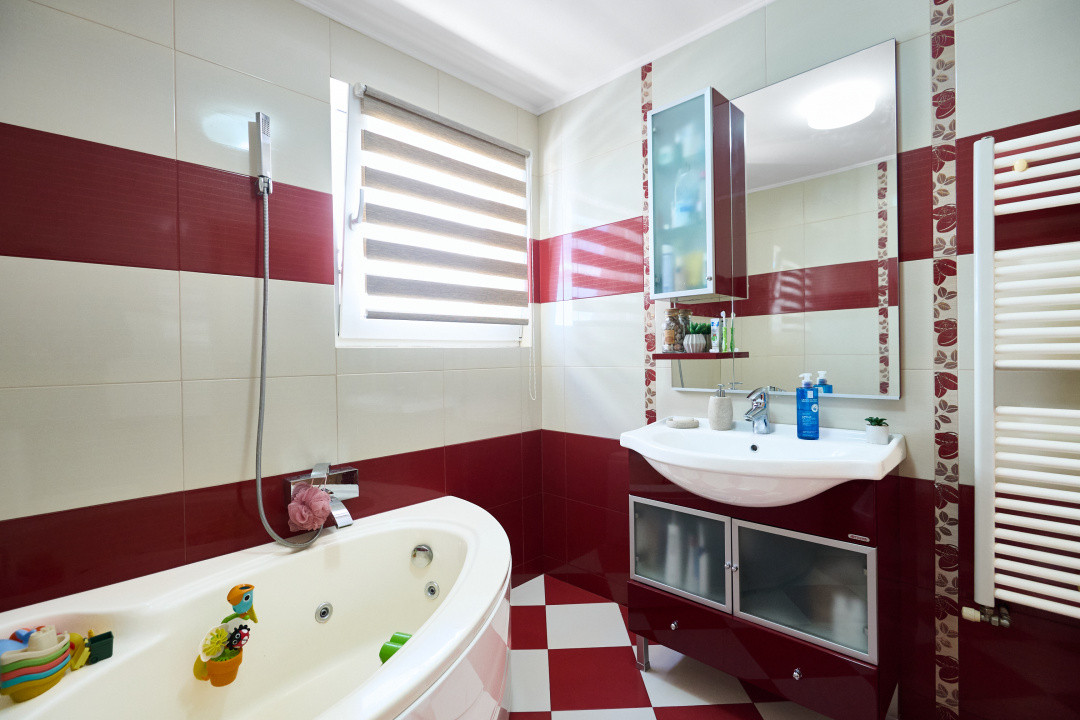 Eremia - Apartament 3 camere + studio | Scara interioara!