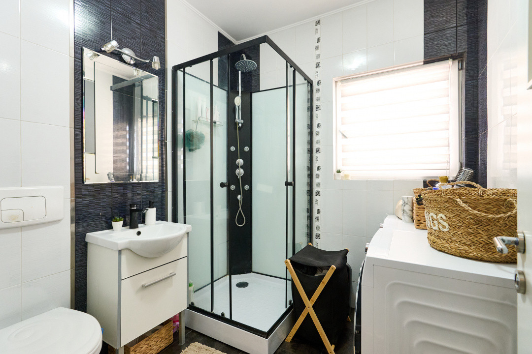 Eremia - Apartament 3 camere + studio | Scara interioara!