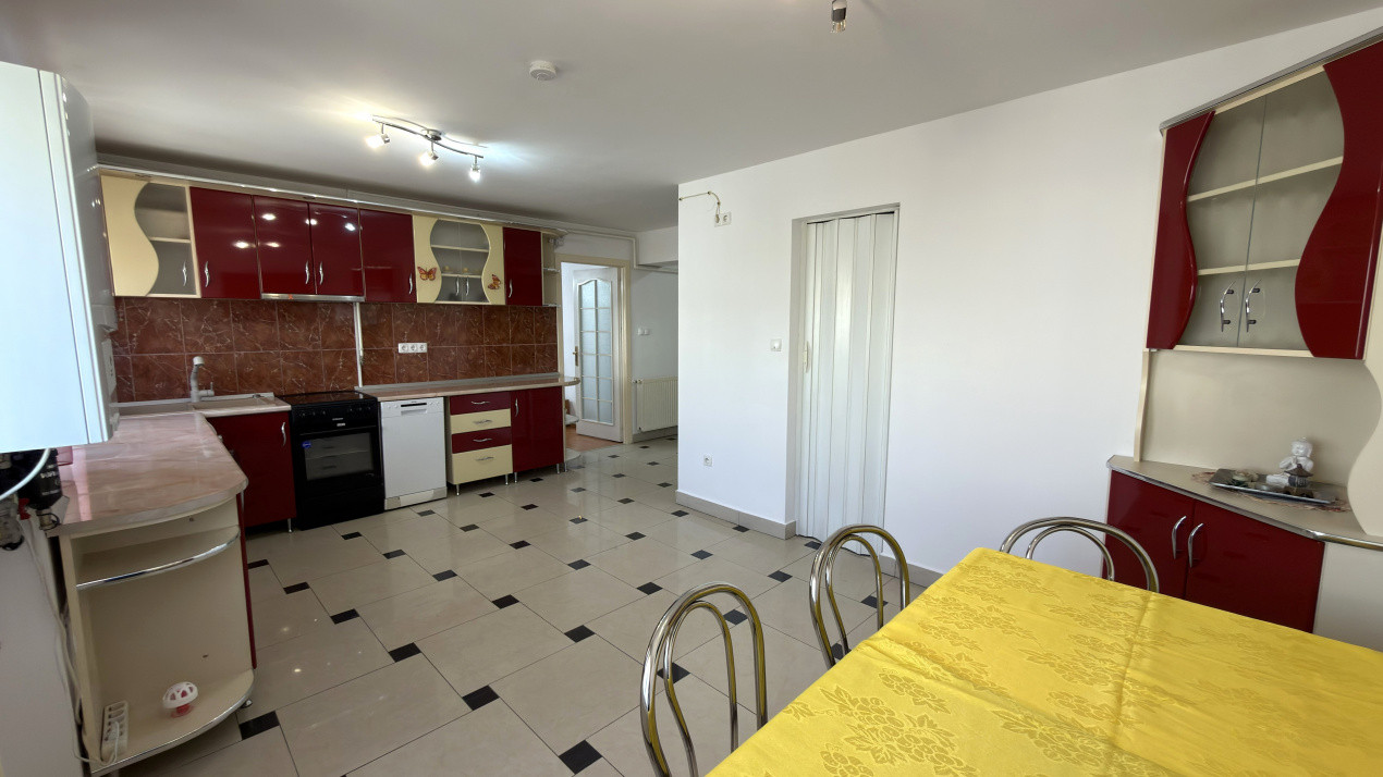 Inchiriere Apartament 3 camere Carei -Str. Liszt Ferenc MV1- Comision 0% chiriaș
