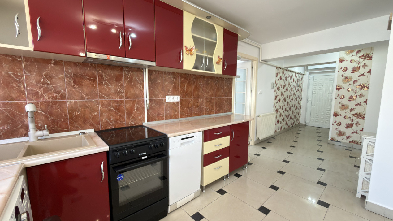 Inchiriere Apartament 3 camere Carei -Str. Liszt Ferenc MV1- Comision 0% chiriaș