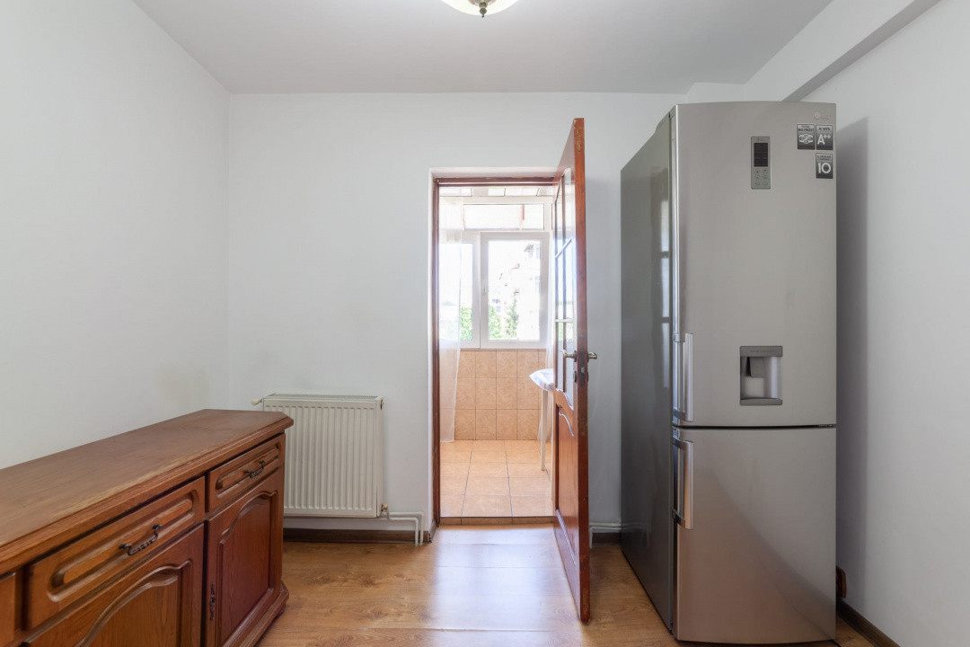 Apartament 2 camere etajul 1 in Mioveni 