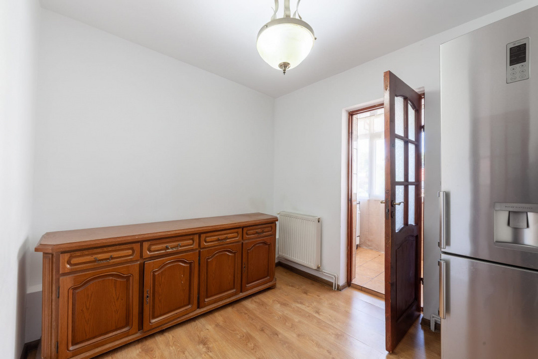 Apartament 2 camere etajul 1 in Mioveni 