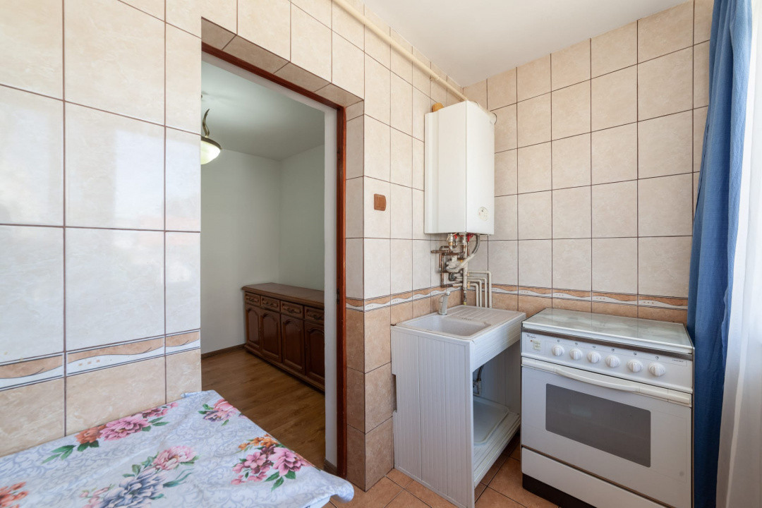 Apartament 2 camere etajul 1 in Mioveni 