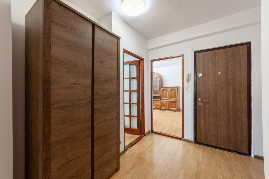 Apartament 2 camere etajul 1 in Mioveni 