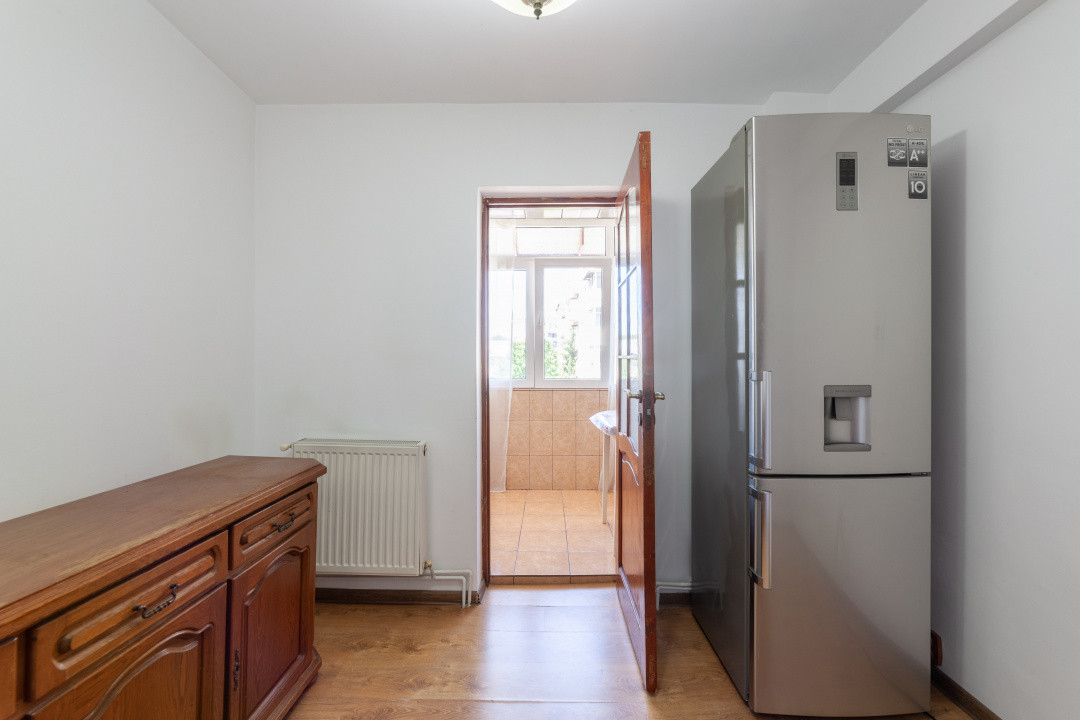 Apartament 2 camere etaj 1 Mioveni 