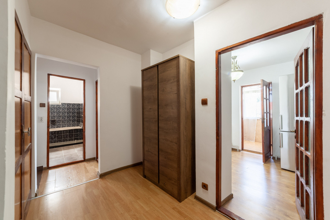 Apartament 2 camere etaj 1 Mioveni 