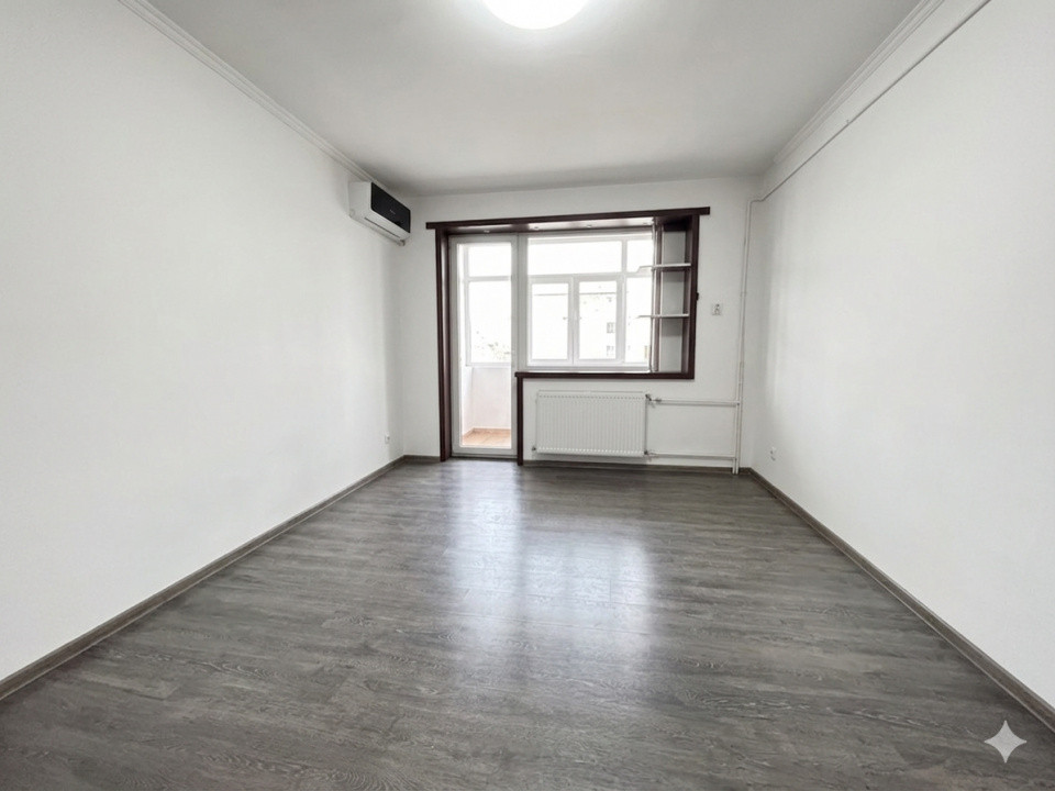 Apartament 2 camere semidecomandat/nemobilat - zona Fratii Golesti