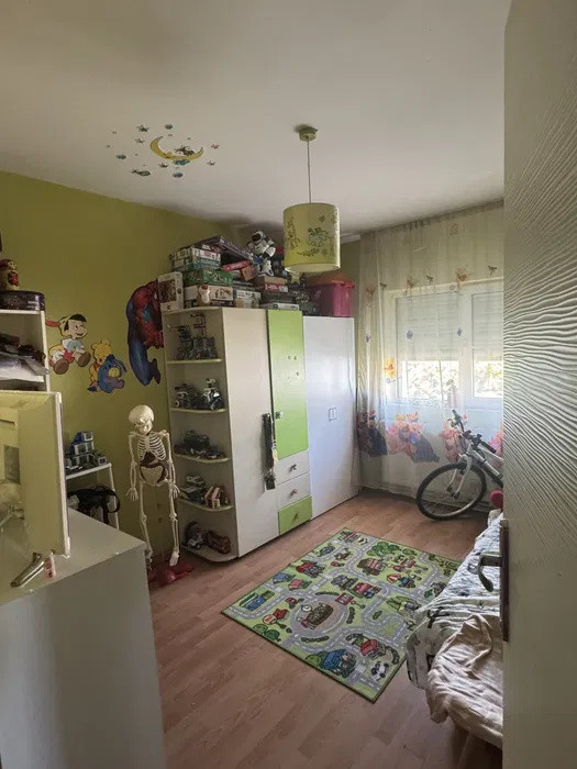 Apartament 3 camere decomandat | 74,58 mp utili | Zona 23 August – Târgu Jiu