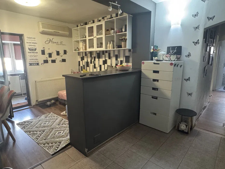 Apartament 3 camere decomandat | 74,58 mp utili | Zona 23 August – Târgu Jiu