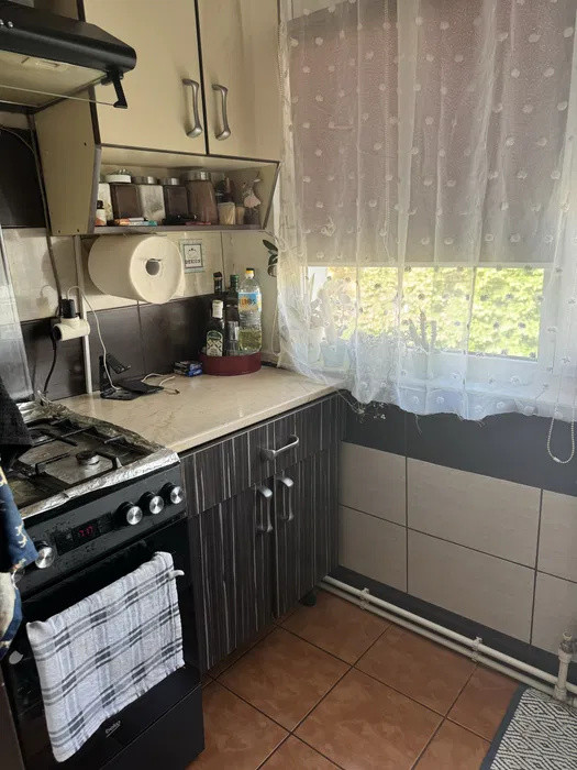 Apartament 3 camere decomandat | 74,58 mp utili | Zona 23 August – Târgu Jiu