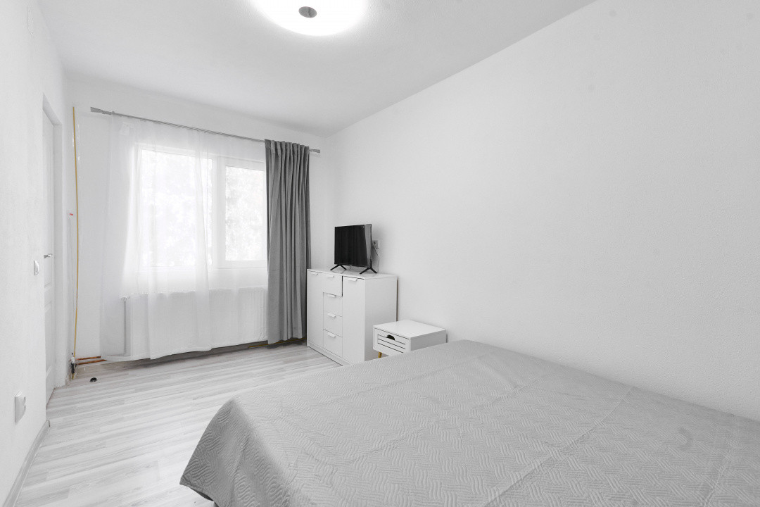 Apartament Gavana, 3 camere, etaj 1, renovat recent , zona Piata-0% comision