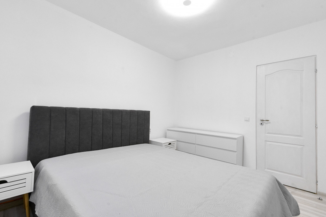 Apartament Gavana, 3 camere, etaj 1, renovat recent , zona Piata-0% comision