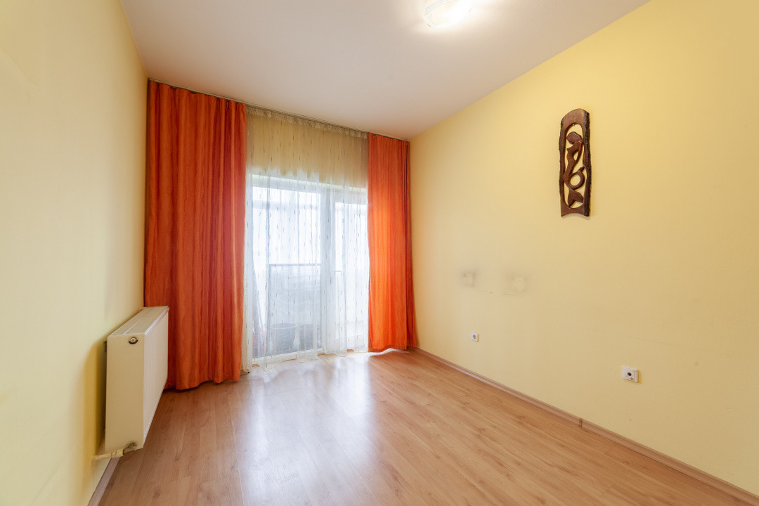 Dedeman-Big  3 camere parter inalt- bloc 2008 & parcare curte privata