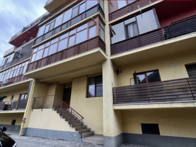 Dedeman-Big  3 camere parter inalt- bloc 2008 & parcare curte privata