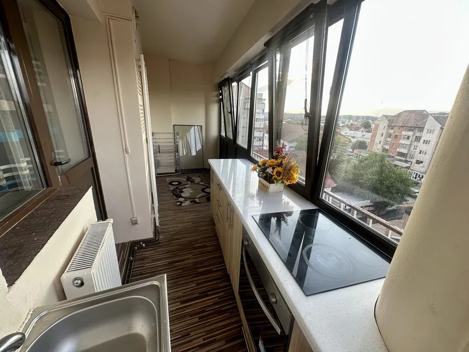 Apartament de vânzare | 2 camere decomandate| Zona Centrală, Târgu Jiu