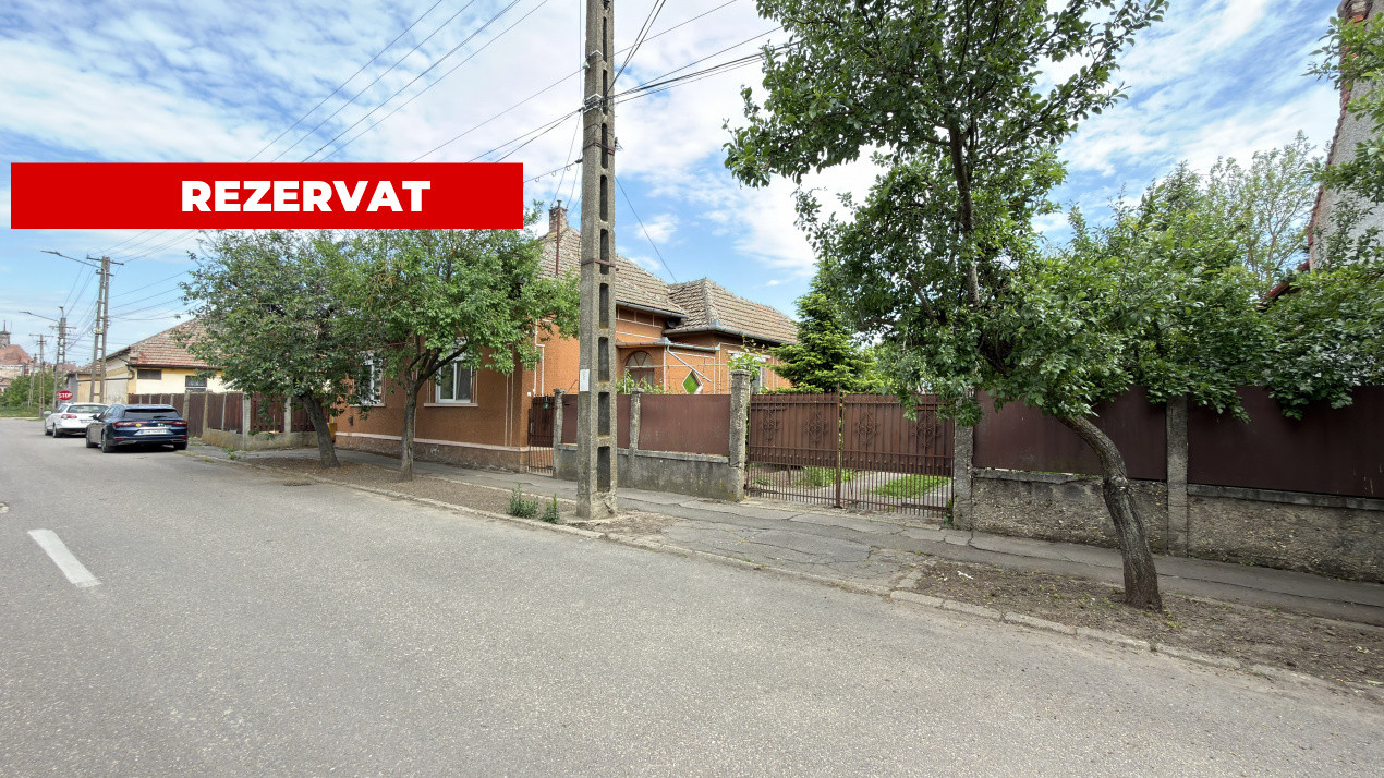 Casă 3 camere, Teren 1053 mp Str. Dorului Nr. 3 - Carei - Comision 0% cumpărător