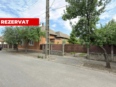 Casă 3 camere, Teren 1053 mp Str. Dorului Nr. 3 - Carei - Comision 0% cumpărător