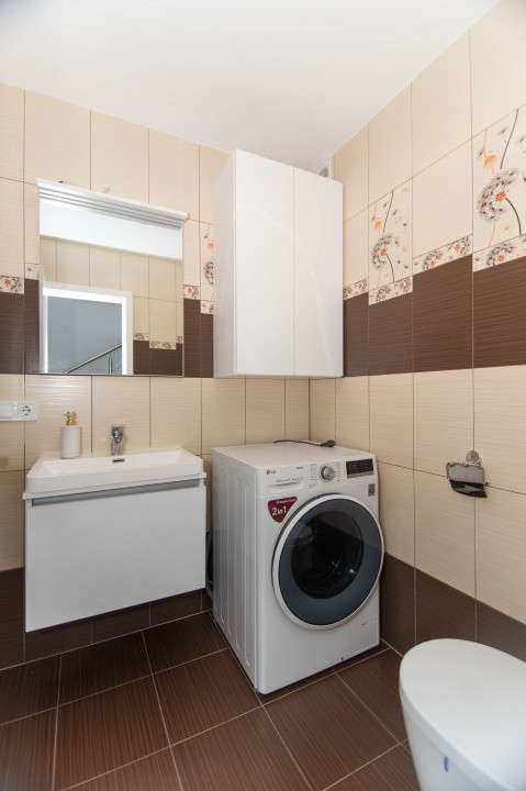 Casa cu 4 camere pe strada Campului, Pitesti