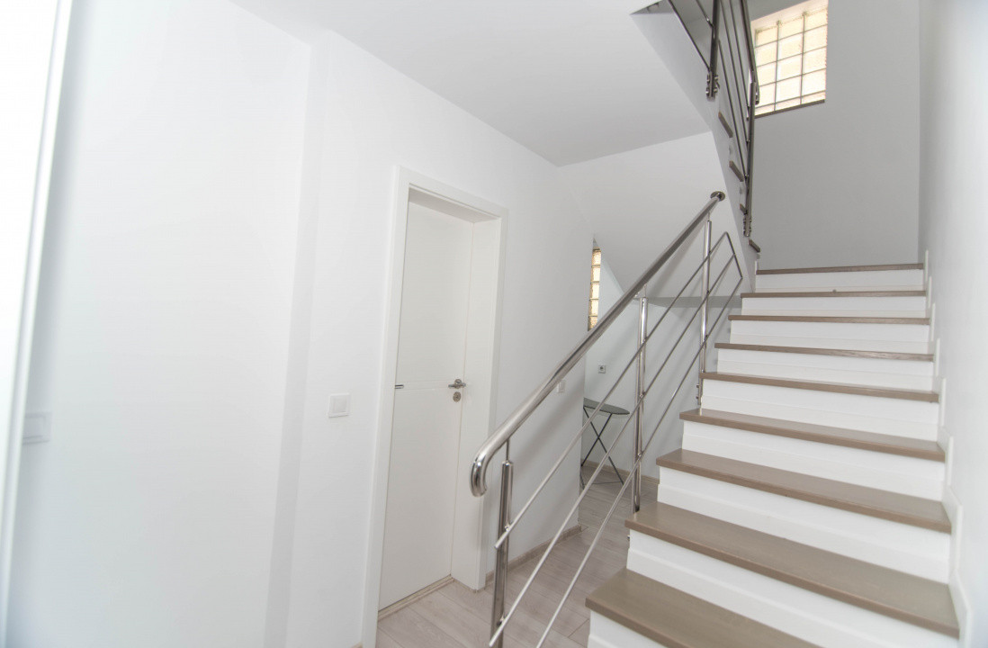 Casa cu 4 camere pe strada Campului, Pitesti